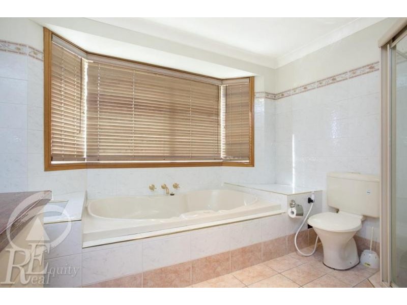 1 Cheltenham Street, Chipping Norton NSW 2170