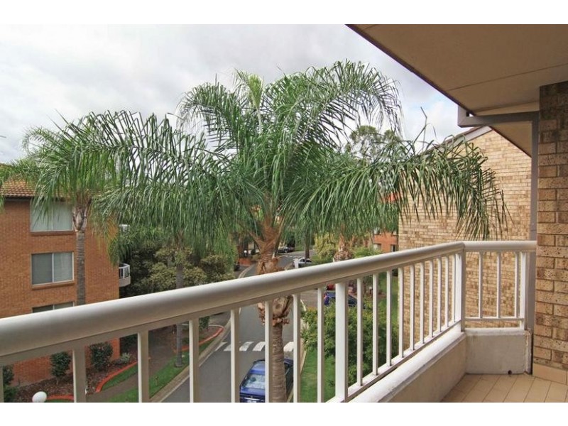 21/7 Mead Drive, Chipping Norton NSW 2170