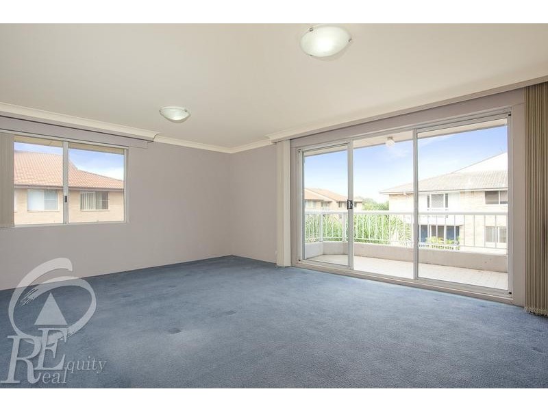 23/7 Mead Drive, Chipping Norton NSW 2170