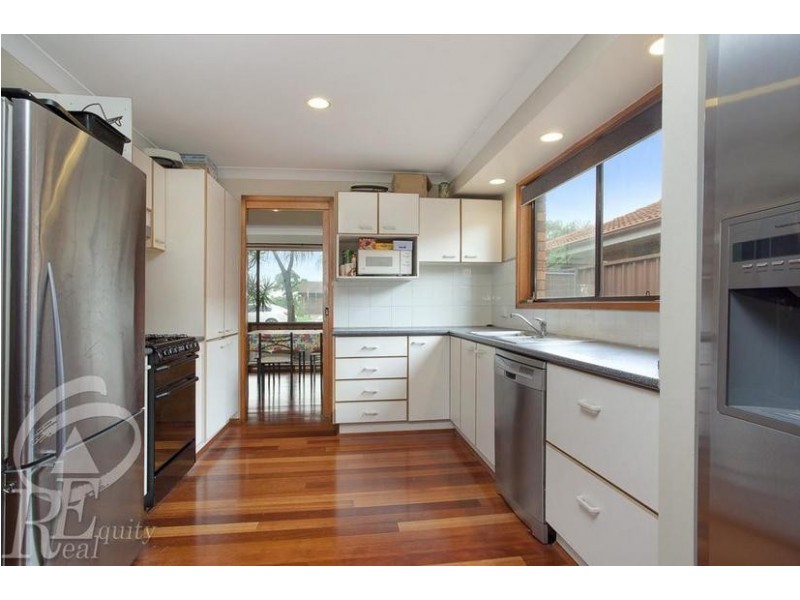 23 Banbury Crescent, Chipping Norton NSW 2170