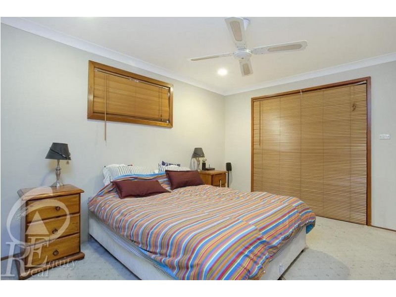 23 Banbury Crescent, Chipping Norton NSW 2170