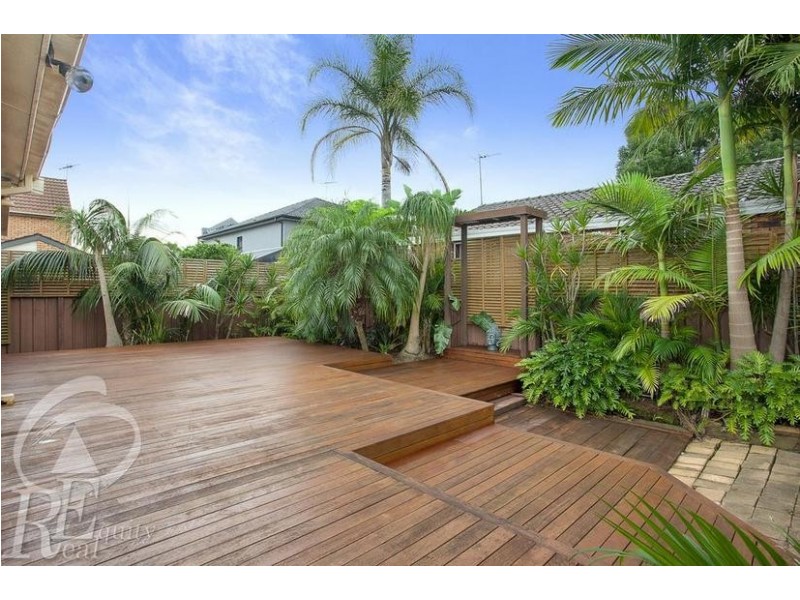 23 Banbury Crescent, Chipping Norton NSW 2170