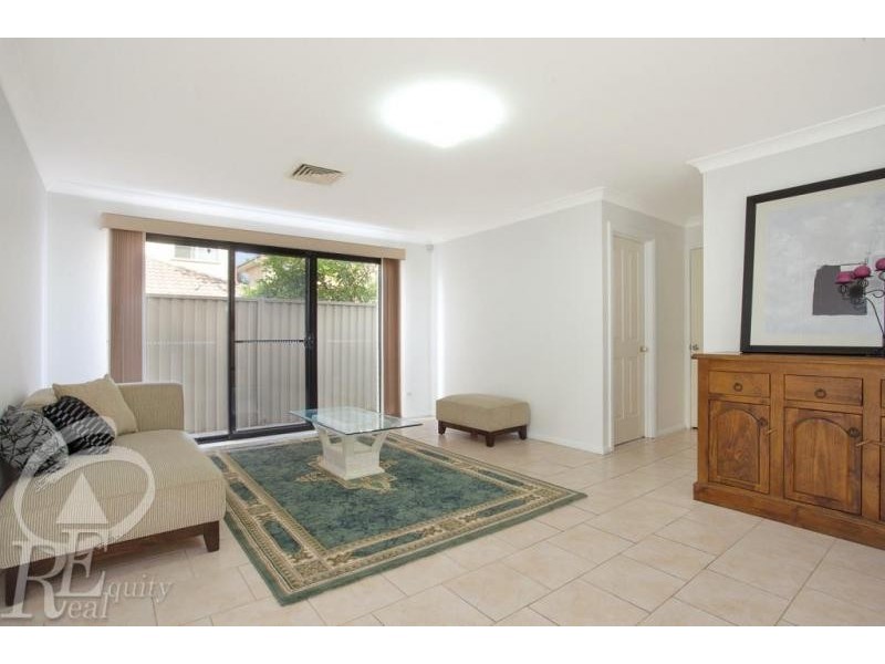 12 Pulham Place, Chipping Norton NSW 2170