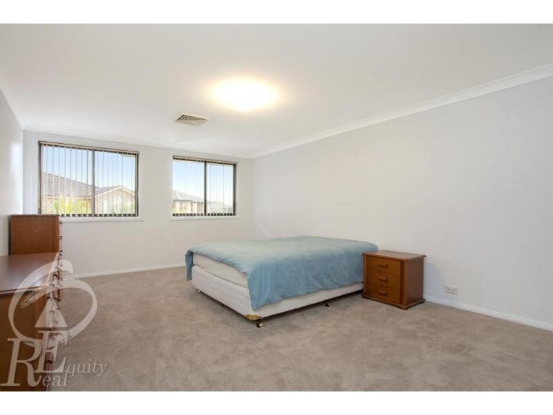 12 Pulham Place, Chipping Norton NSW 2170