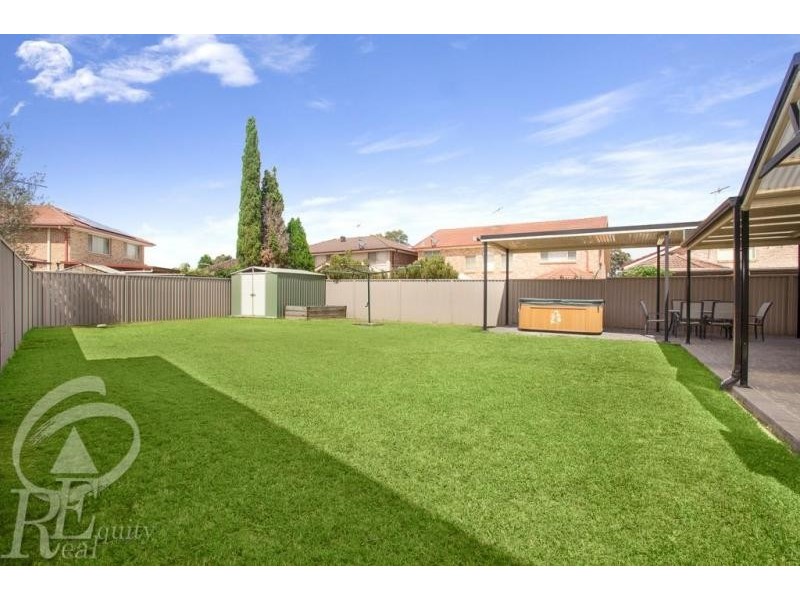 12 Pulham Place, Chipping Norton NSW 2170