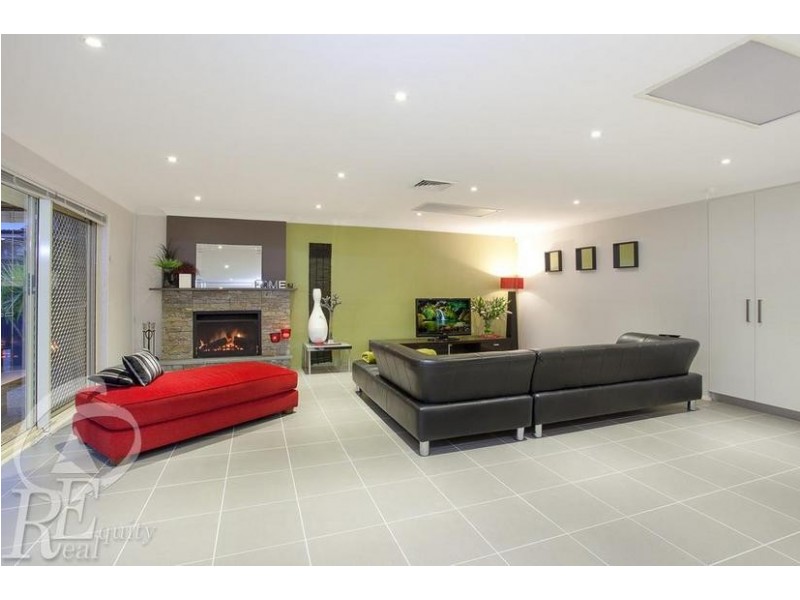 180 Longstaff Avenue, Chipping Norton NSW 2170