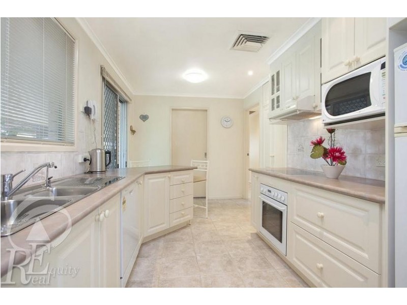 19 Holly Avenue, Chipping Norton NSW 2170