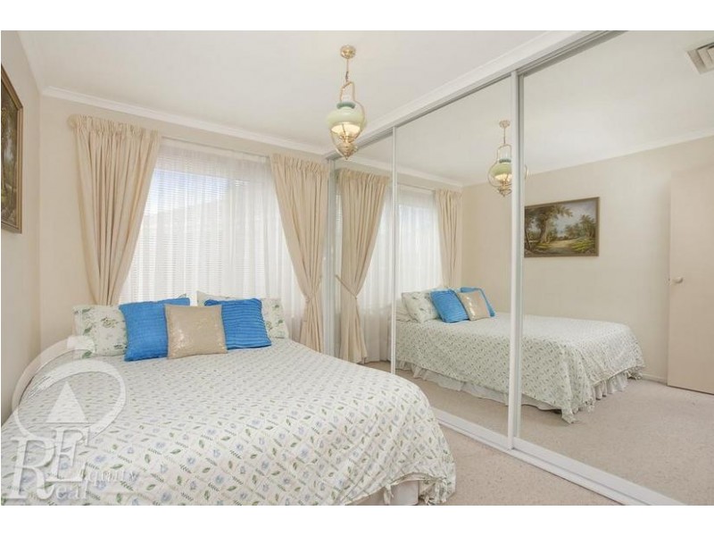 19 Holly Avenue, Chipping Norton NSW 2170