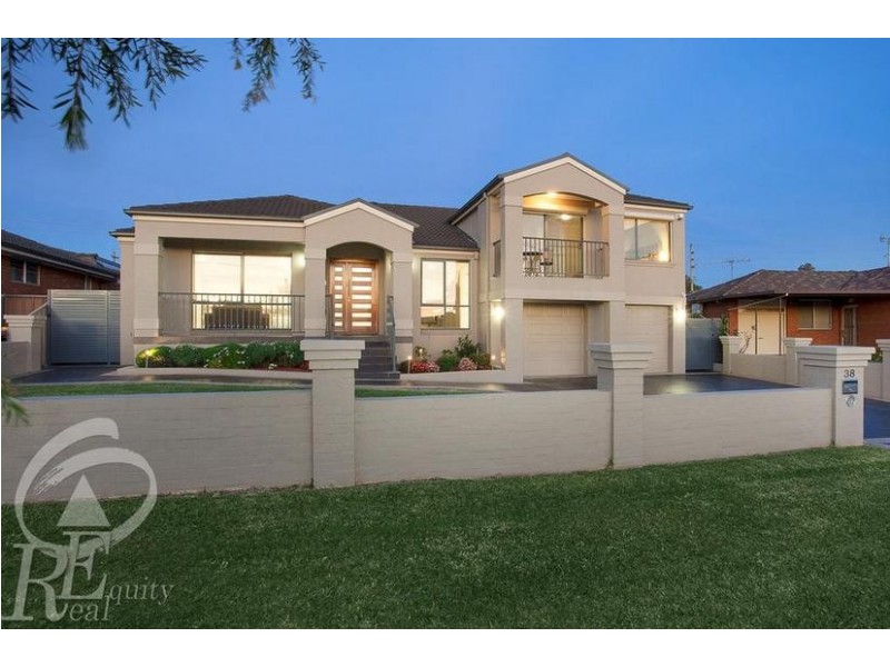 38 Renton Avenue, Moorebank NSW 2170