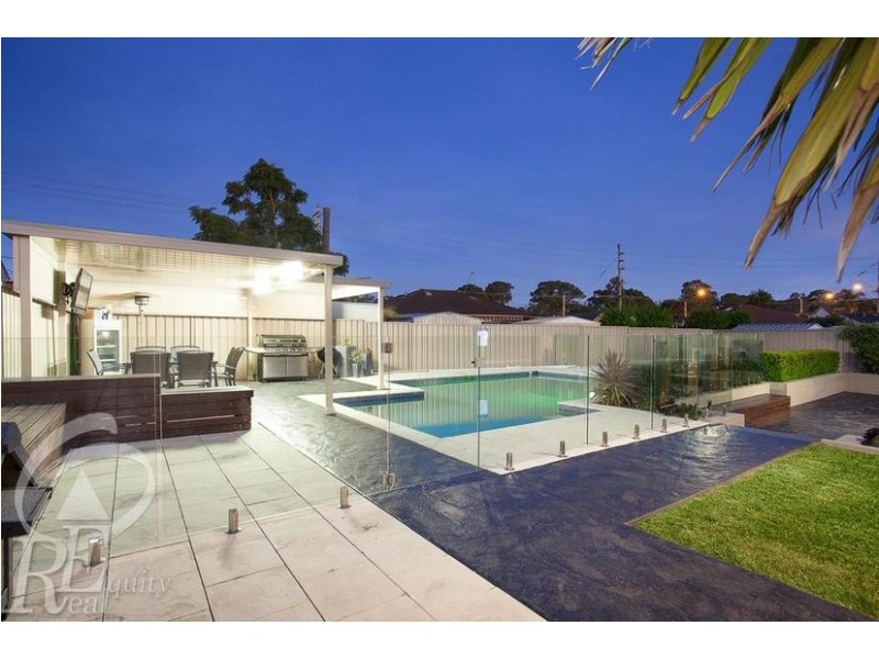 38 Renton Avenue, Moorebank NSW 2170