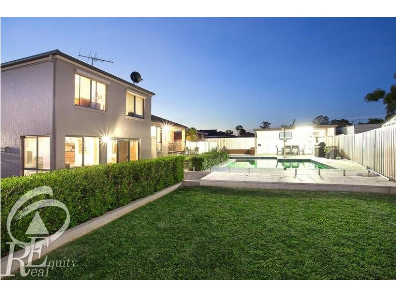 38 Renton Avenue, Moorebank NSW 2170