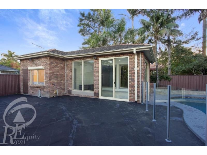 24 Governor Macquarie Drive, Chipping Norton NSW 2170