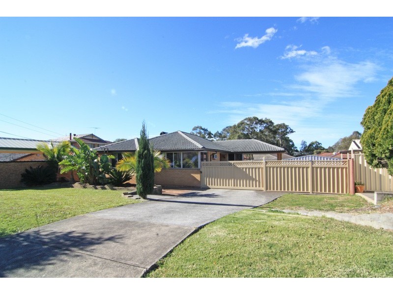 8 Bangalla Avenue, Chipping Norton NSW 2170