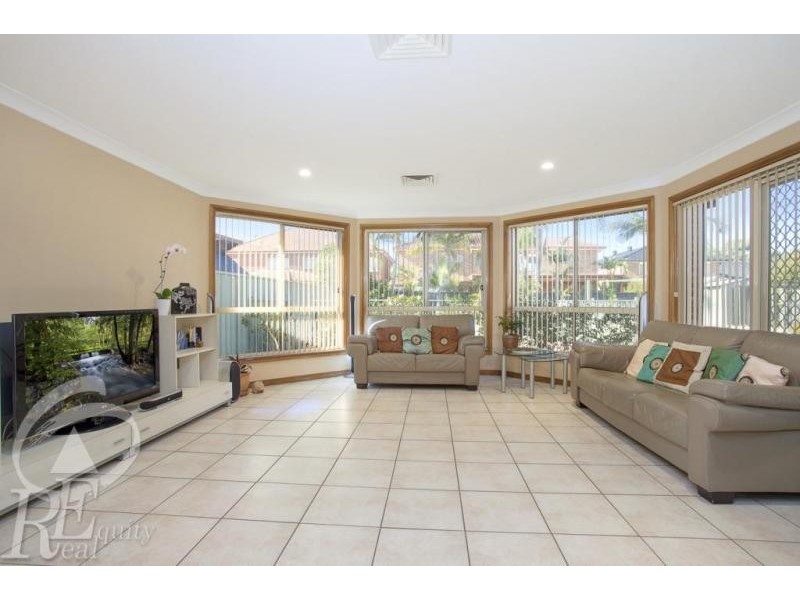 17 Chippenham Street, Chipping Norton NSW 2170