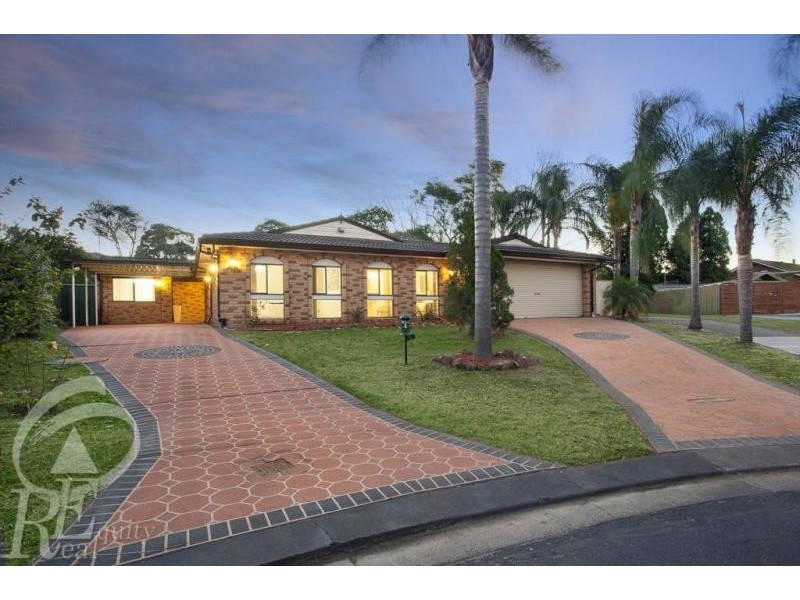 4 Rudham Place, Chipping Norton NSW 2170