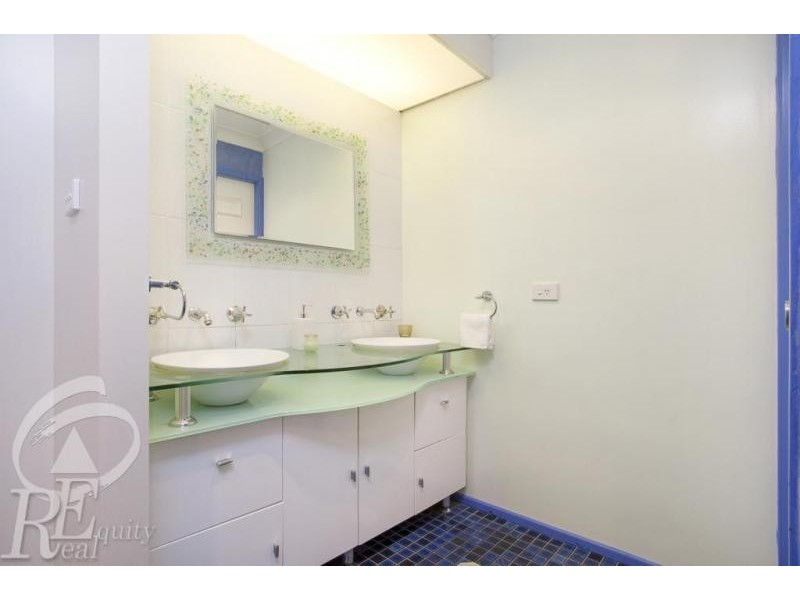 4 Rudham Place, Chipping Norton NSW 2170