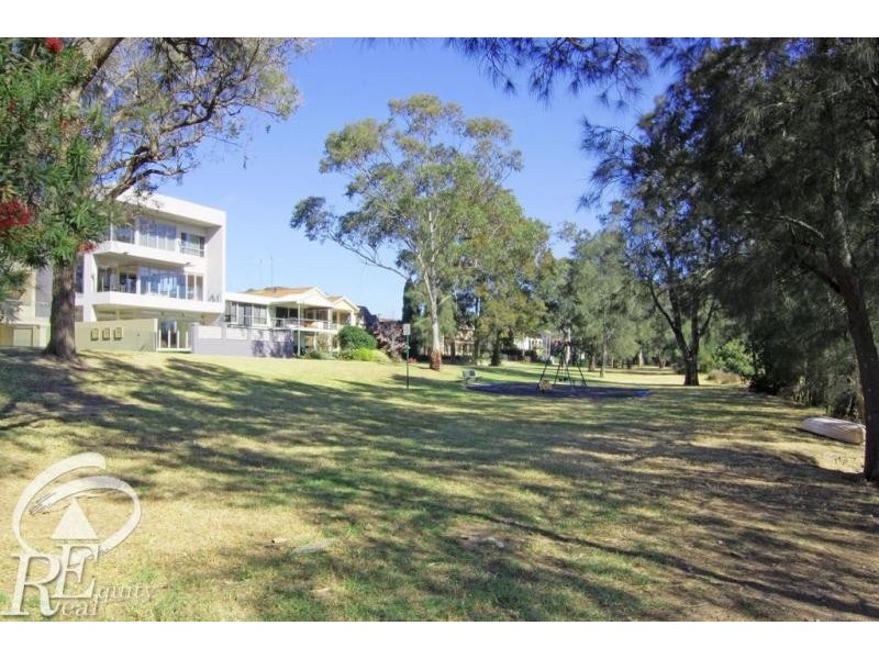 61 Riverview Road, Pleasure Point NSW 2172
