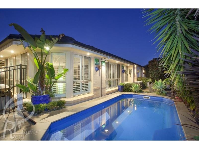 15 Boronia Drive, Voyager Point NSW 2172