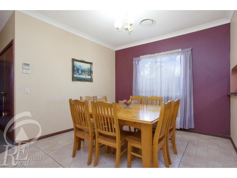 20 Central Avenue, Chipping Norton NSW 2170