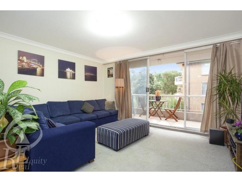 18/2 Mead Drive, Chipping Norton NSW 2170