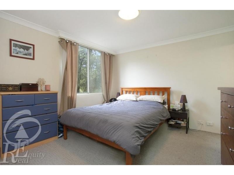 18/2 Mead Drive, Chipping Norton NSW 2170