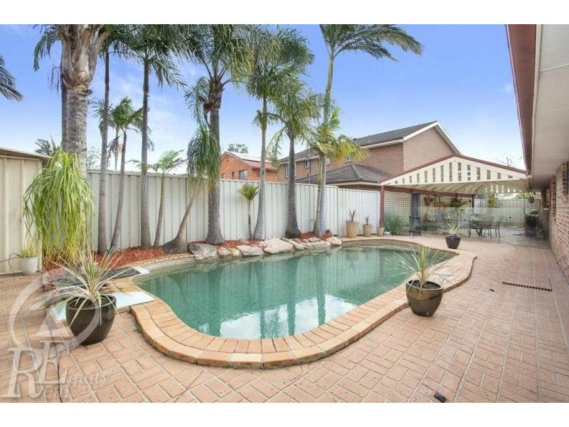 28 Banbury Crescent, Chipping Norton NSW 2170