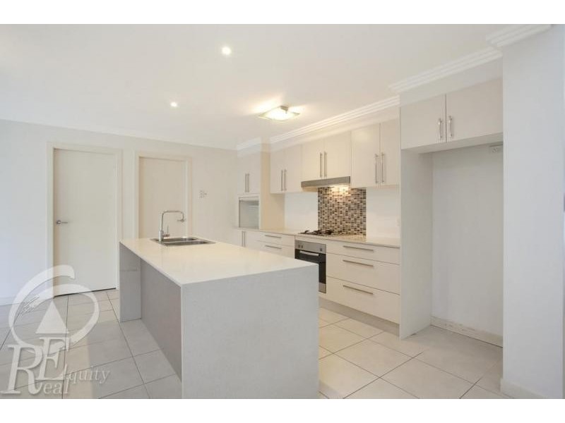 26 Sammut Crescent, Chipping Norton NSW 2170