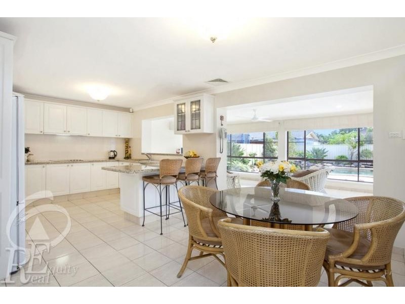 42 Rugby Crescent, Chipping Norton NSW 2170