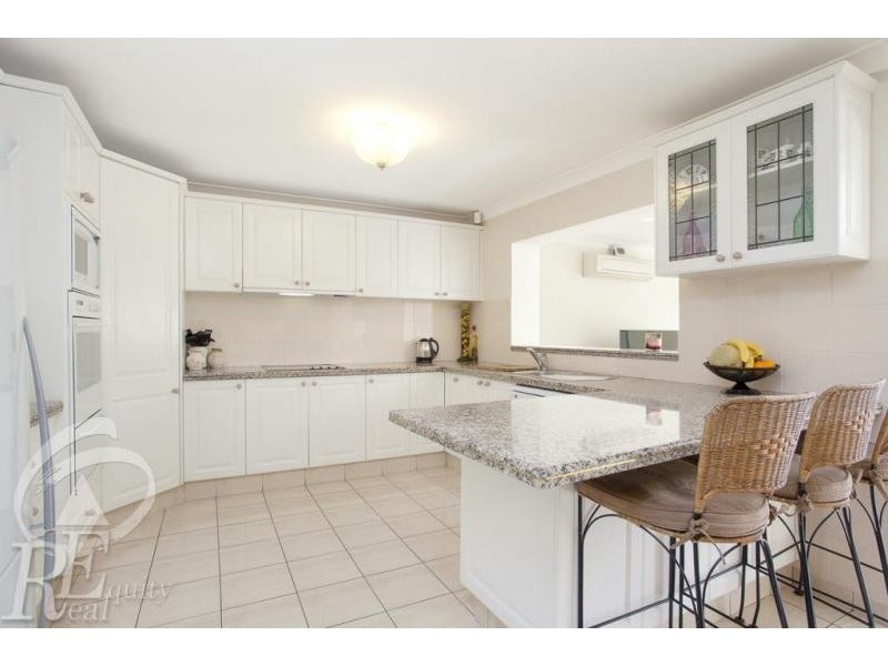 42 Rugby Crescent, Chipping Norton NSW 2170