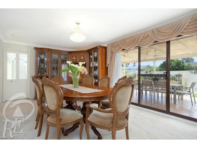 42 Rugby Crescent, Chipping Norton NSW 2170