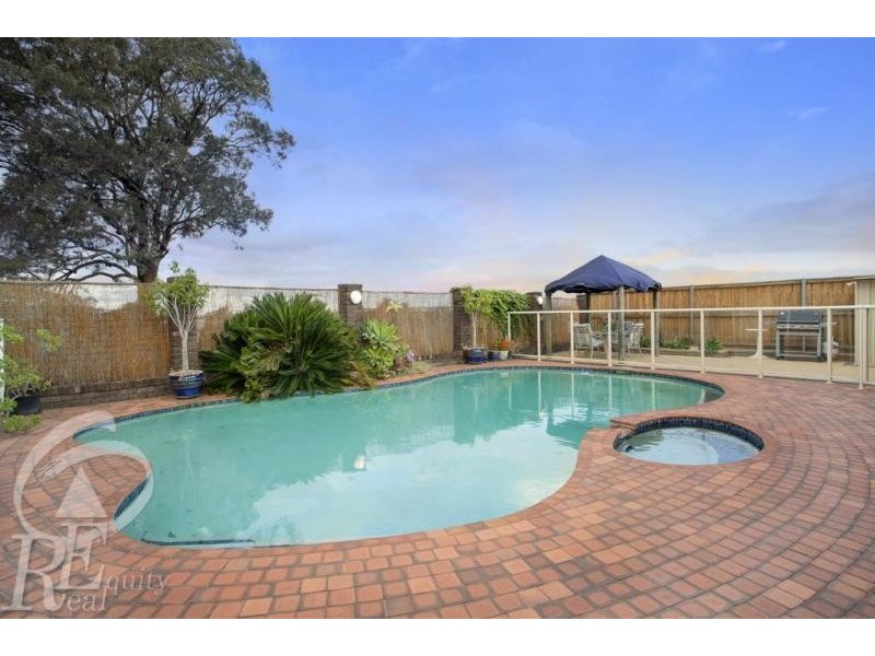 32 Elouera Crescent, Moorebank NSW 2170