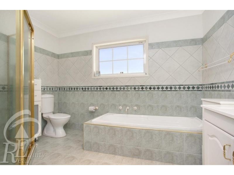 67b Ascot Drive, Chipping Norton NSW 2170