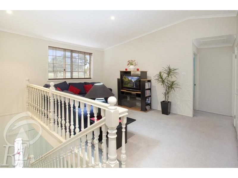 111 Rugby Crescent, Chipping Norton NSW 2170