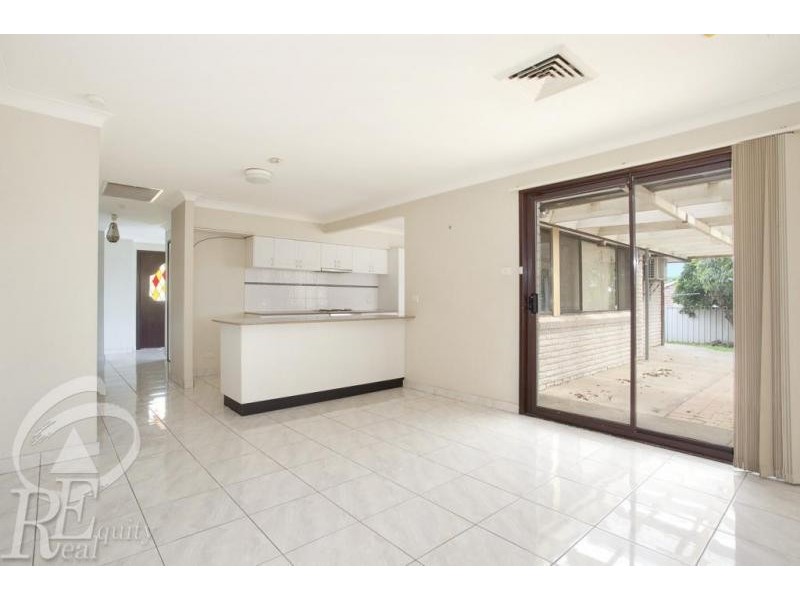 241 Newbridge Road, Chipping Norton NSW 2170