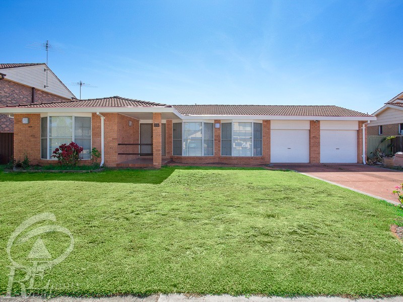 35 Ernest Avenue, Chipping Norton NSW 2170