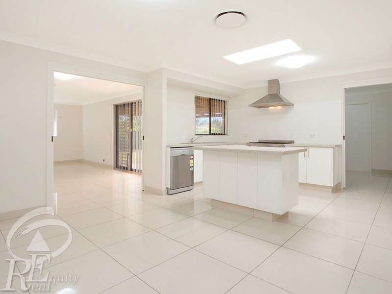 35 Ernest Avenue, Chipping Norton NSW 2170