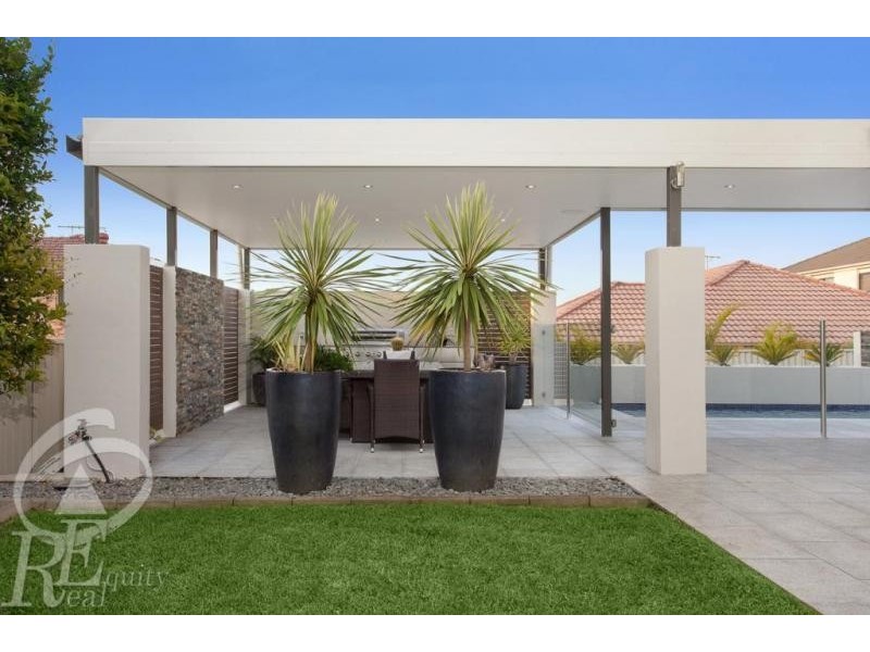 58 Boronia Drive, Voyager Point NSW 2172