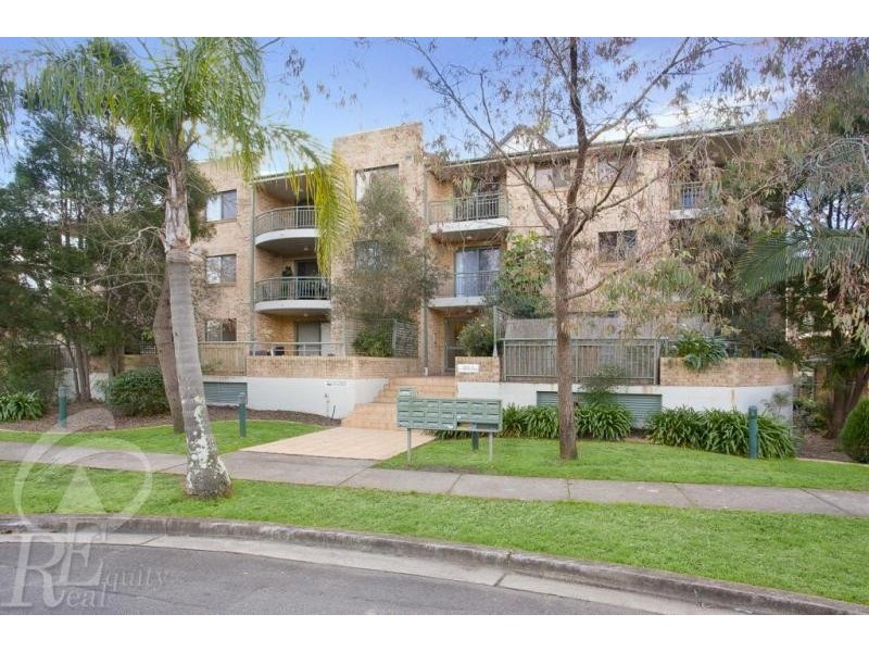 18/211 Mead Place, Chipping Norton NSW 2170