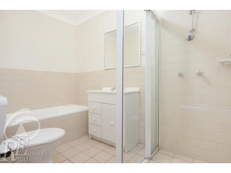 18/211 Mead Place, Chipping Norton NSW 2170