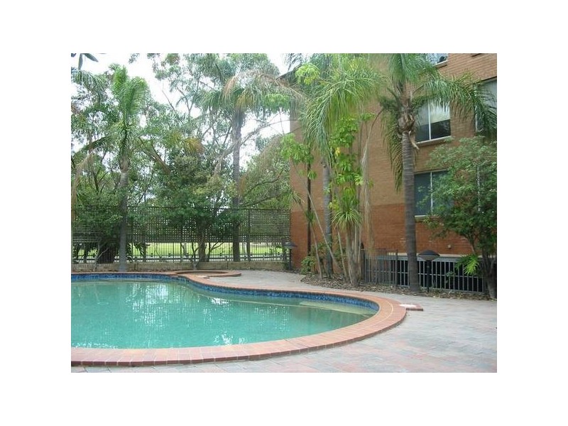 Chipping Norton NSW 2170