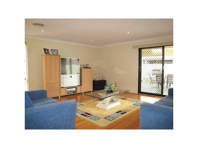 13 Boronia Dr, Voyager Point NSW 2172