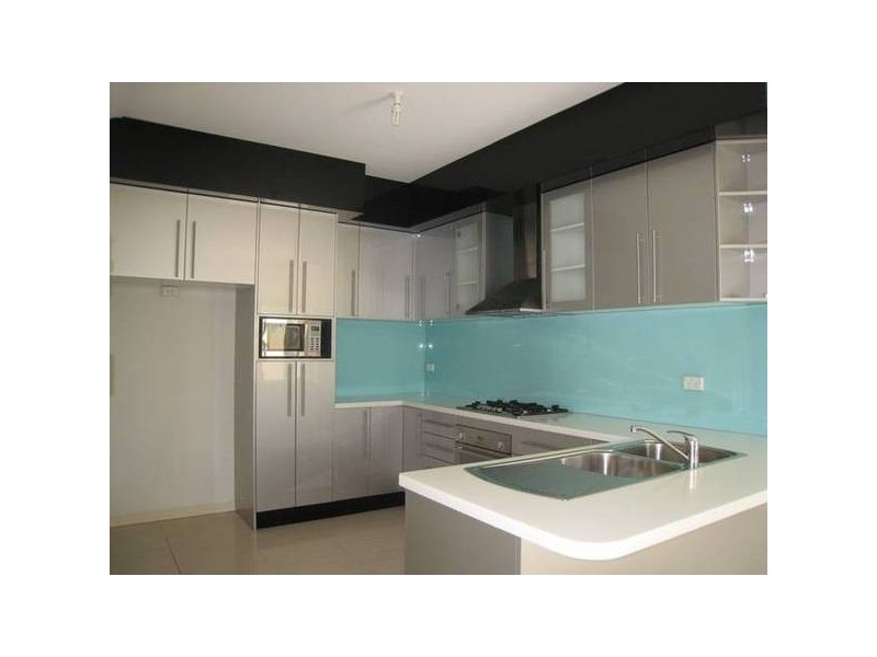 142b Renton Ave, Moorebank NSW 2170