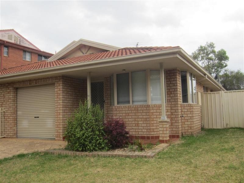 5b Mead Drive, Chipping Norton NSW 2170