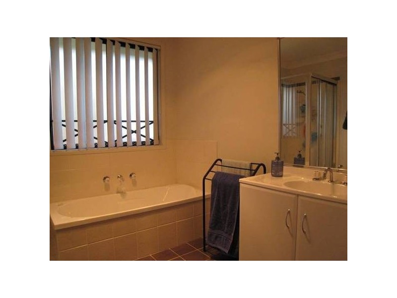 13b Bratsell Street, Chipping Norton NSW 2170