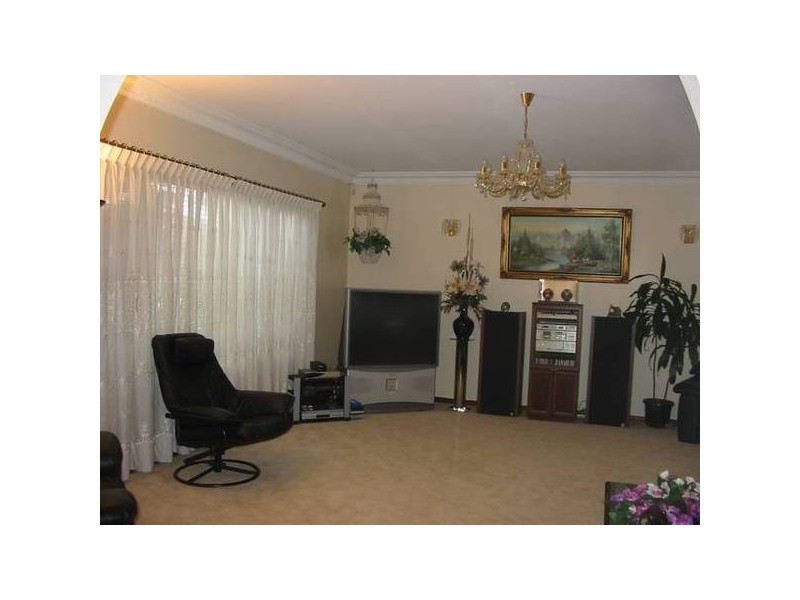 Chipping Norton NSW 2170