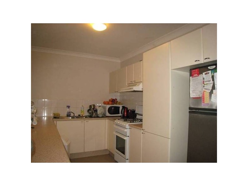13/4 Mead Drive, Chipping Norton NSW 2170