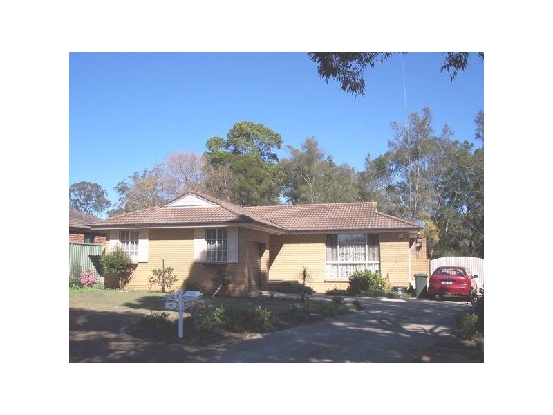 11 Swindon Place, Chipping Norton NSW 2170