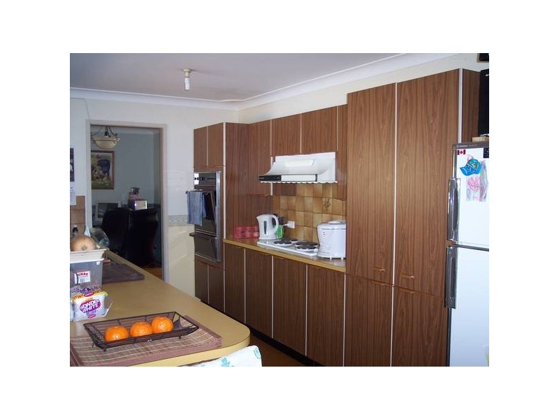 11 Swindon Place, Chipping Norton NSW 2170