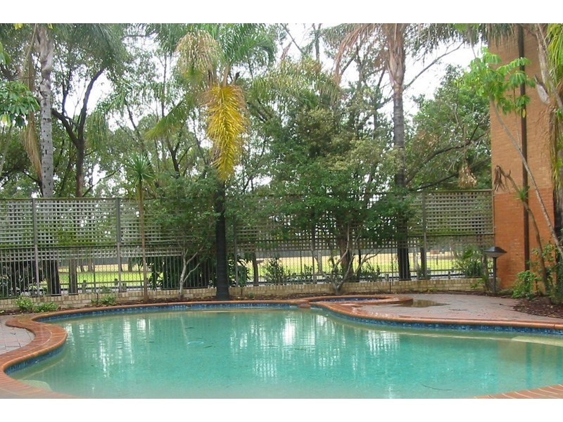 Chipping Norton NSW 2170