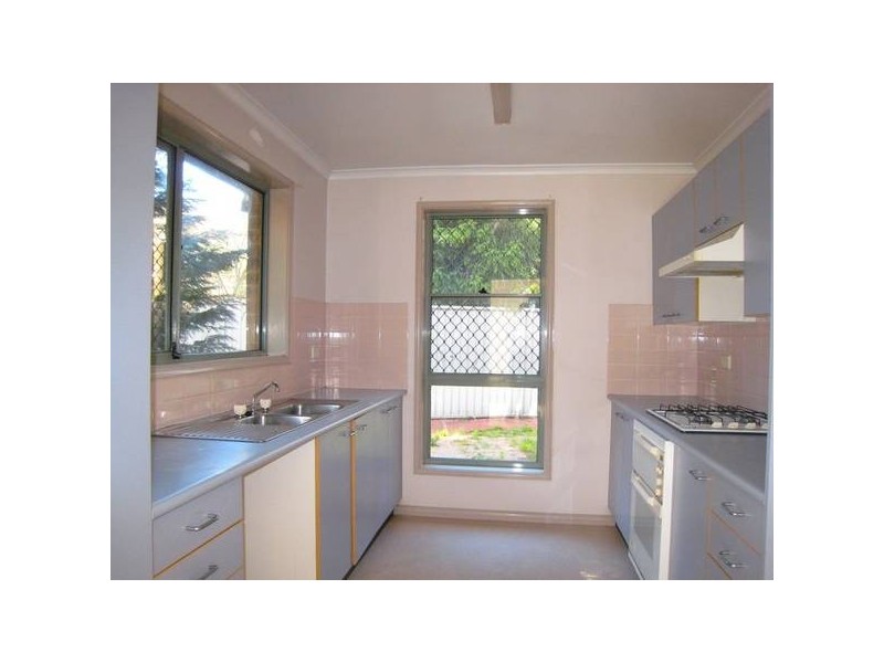 11/11-13 Armata Court, Wattle Grove NSW 2173